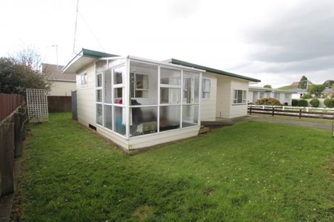 Photo of property in 5 Edward Street, Pahiatua, 4910