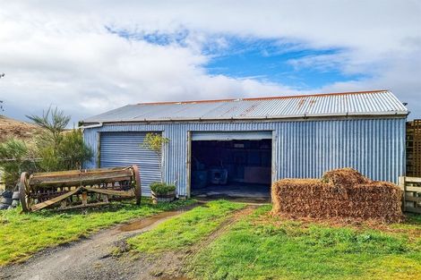 Photo of property in 20 Bard Street, Clinton, 9534