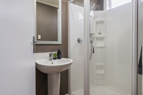 Photo of property in 6 Hughes Avenue, Hokowhitu, Palmerston North, 4410