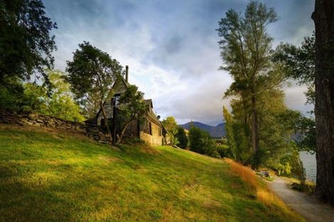 Photo of property in 65 Arrowtn-lke Hayes Road, Lake Hayes, Queenstown, 9371