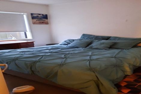 Photo of property in 1 Sunstone Crescent, Brown Owl, Upper Hutt, 5018