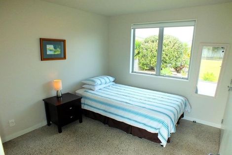 Photo of property in 113 Titoki Place, Matarangi, Whitianga, 3592