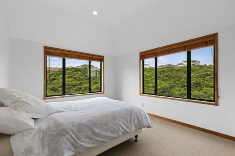 Photo of property in 12 Amesbury Drive, Churton Park, Wellington, 6037