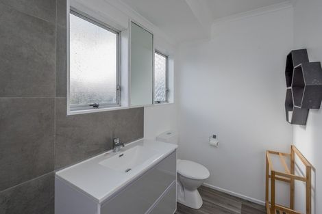 Photo of property in 3 Heather Street, Levin, 5510