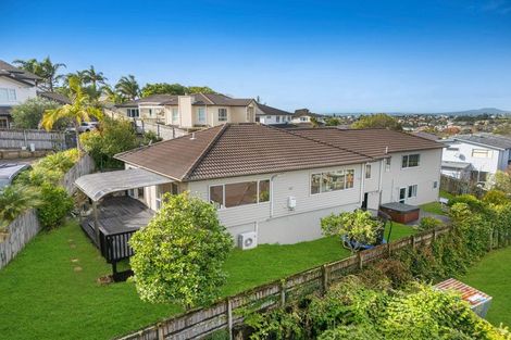 Photo of property in 70 Travis View Drive, Fairview Heights, Auckland, 0632