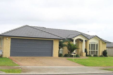 Photo of property in 13 Clavoy Place, East Tamaki, Auckland, 2016