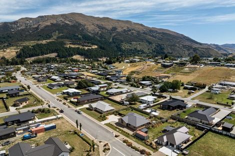 Photo of property in 33 Timsfield Drive, Lake Hawea, Wanaka, 9382