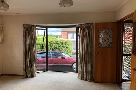 Photo of property in 2/13 Billabong Place, Botany Downs, Auckland, 2010