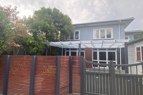 Photo of property in 17 Rimu Road, Raumati Beach, Paraparaumu, 5032