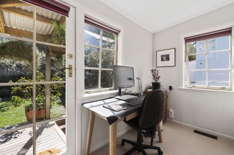 Photo of property in 5 St Aubyn Street, Devonport, Auckland, 0624