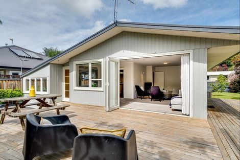 Photo of property in 12 Von Dadelszen Place, Havelock North, 4130