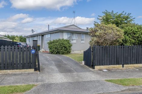 Photo of property in 85 Strathmore Avenue, Levin, 5510