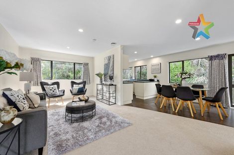 Photo of property in 72 Dowse Drive, Maungaraki, Lower Hutt, 5010