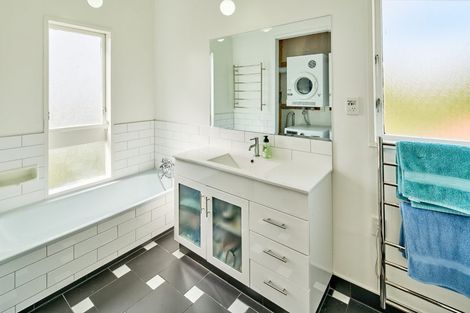 Photo of property in 2 Hawick Street, Karori, Wellington, 6012