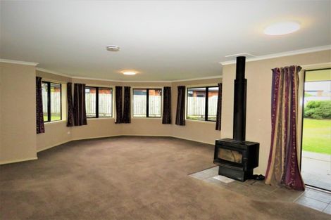 Photo of property in 39 Grove Avenue, Weston, Oamaru, 9401