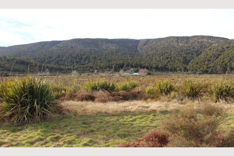 Photo of property in 1 Erua Road, Ostend, Waiheke Island, 1081