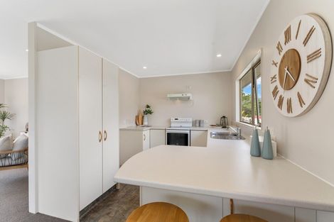 Photo of property in 43 Weggery Drive, Waikanae Beach, Waikanae, 5036