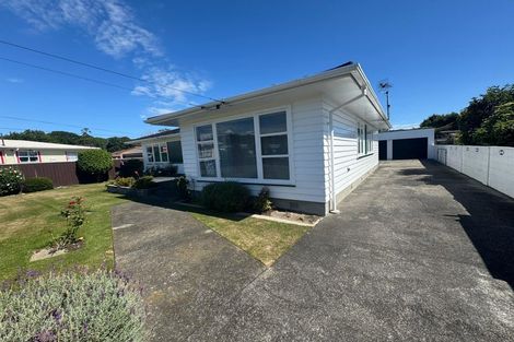 Photo of property in 33 Rosebank Avenue, Avalon, Lower Hutt, 5011