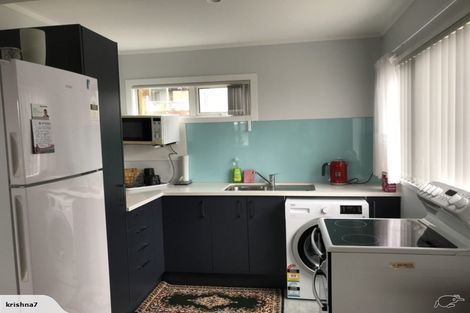 Photo of property in 6 Tadley Court, Goodwood Heights, Auckland, 2105