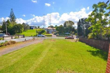 Photo of property in 43 Beaubank Road, Kelston, Auckland, 0602