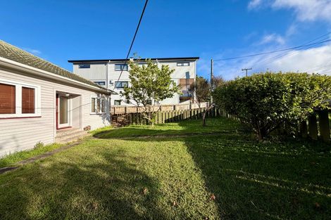 Photo of property in 48 Astley Avenue, New Lynn, Auckland, 0600