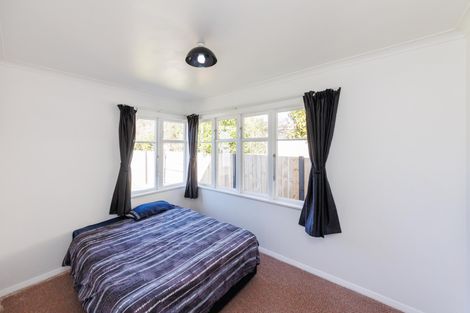 Photo of property in 12 Galway Avenue, Hokowhitu, Palmerston North, 4410