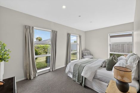 Photo of property in 15 Saint Peters Close, Woolston, Christchurch, 8062