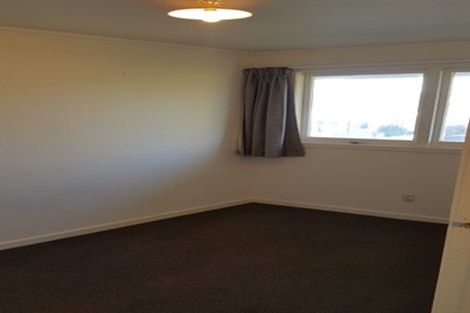 Photo of property in 2/7 Huapai Street, Onehunga, Auckland, 1061