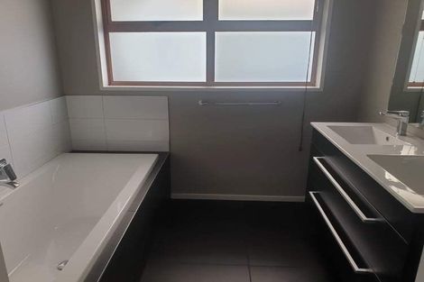 Photo of property in 12 Ngarimu Crescent, Taradale, Napier, 4112