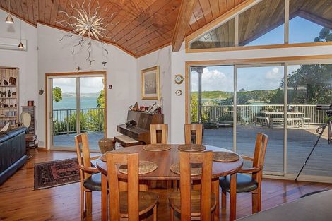 Photo of property in 467 Heatley Road, Whakapirau, Maungaturoto, 0583