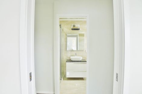 Photo of property in 10c Malvern Road, Morningside, Auckland, 1022
