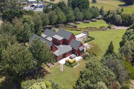 Photo of property in 111 Adelaide Road, Dannevirke, 4930