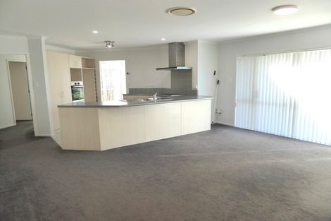Photo of property in 1 Anchorite Way, Red Beach, 0932
