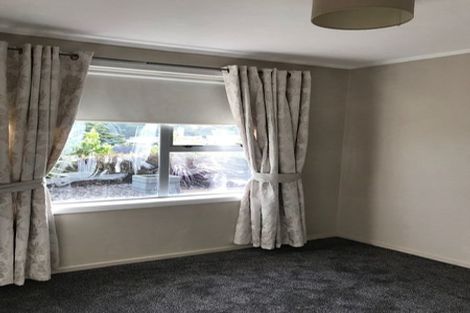 Photo of property in 4/2b Queensway, Three Kings, Auckland, 1024