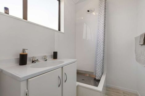 Photo of property in 9 Puriri Road, Pukekohe, 2120