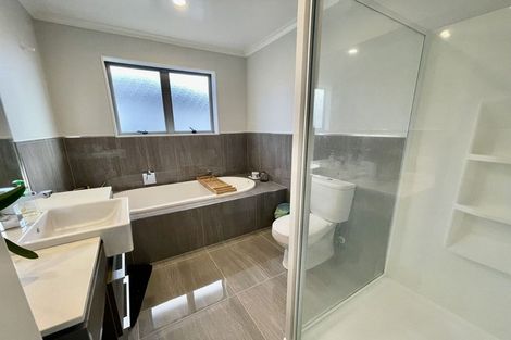 Photo of property in 89 Mackay Drive, Greenhithe, Auckland, 0632