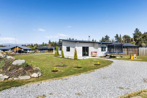 Photo of property in 6 Little Maude Drive, Lake Hawea, Wanaka, 9382