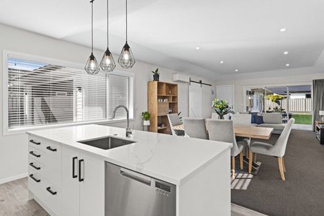 Photo of property in 5 Mckay Close, Frimley, Hastings, 4120