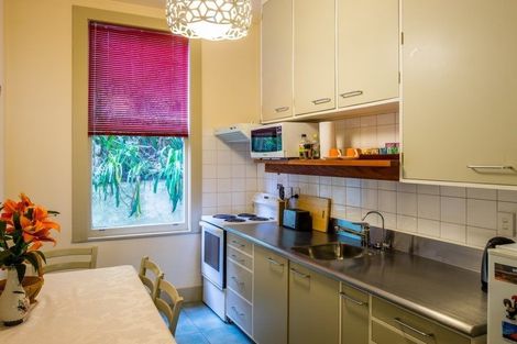 Photo of property in 46 Aurora Terrace, Kelburn, Wellington, 6012