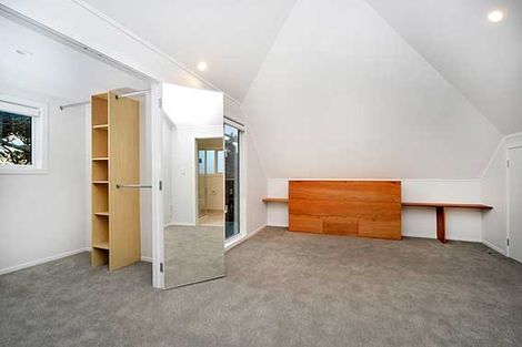 Photo of property in 74 Queen Street, Northcote Point, Auckland, 0627