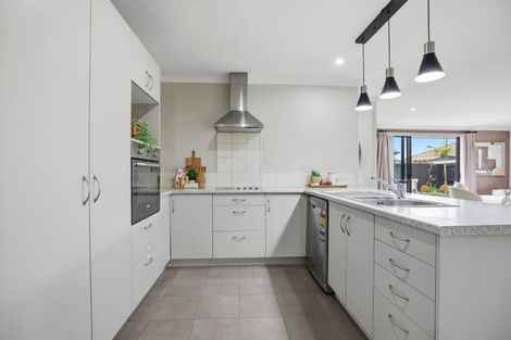 Photo of property in 8 Blossom Grove, Papamoa Beach, Papamoa, 3118