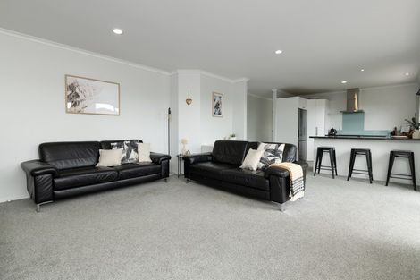 Photo of property in 10 Avon Rise, Welcome Bay, Tauranga, 3112