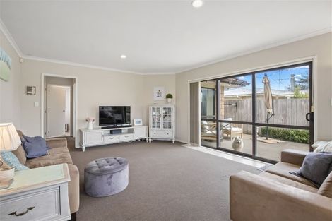 Photo of property in 3 Belgium Street, Waiuku, 2123