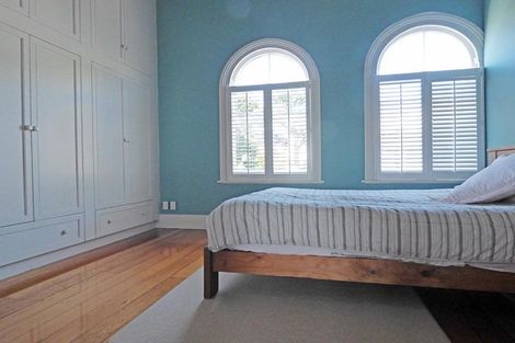 Photo of property in 2/24 Church Street, Devonport, Auckland, 0624