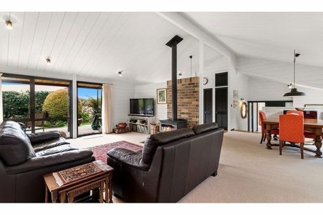 Photo of property in 27 Wychwood Crescent, Springfield, Rotorua, 3015