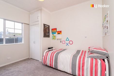 Photo of property in 10 Hargest Crescent, Saint Kilda, Dunedin, 9012