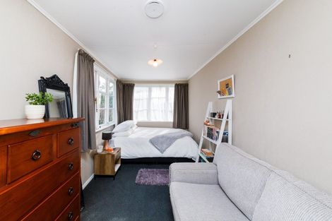 Photo of property in 5 Kupe Place, Highbury, Palmerston North, 4412