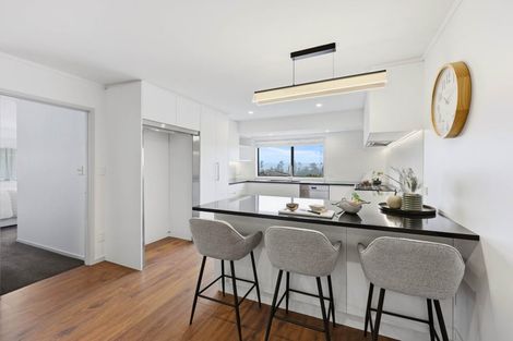 Photo of property in 5 Vintage Drive, Henderson, Auckland, 0612