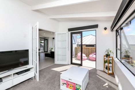 Photo of property in 105 Parklands Avenue, Bell Block, New Plymouth, 4312