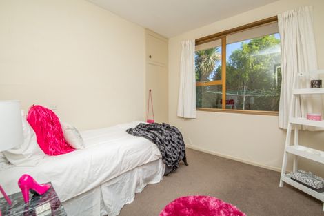 Photo of property in 2/4 Quinton Place, Bishopdale, Christchurch, 8053
